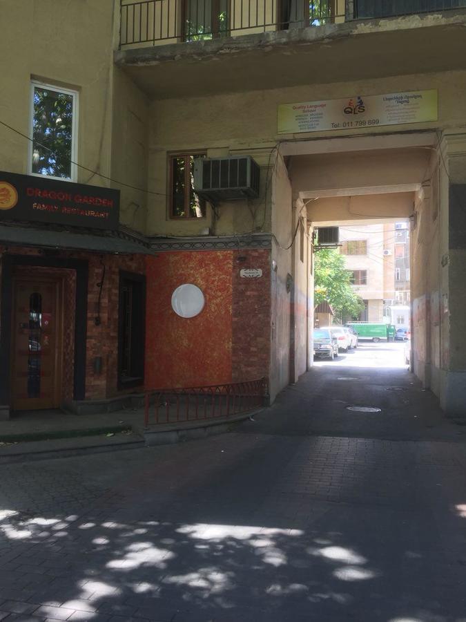 Gem Hostel Jerevan Buitenkant foto