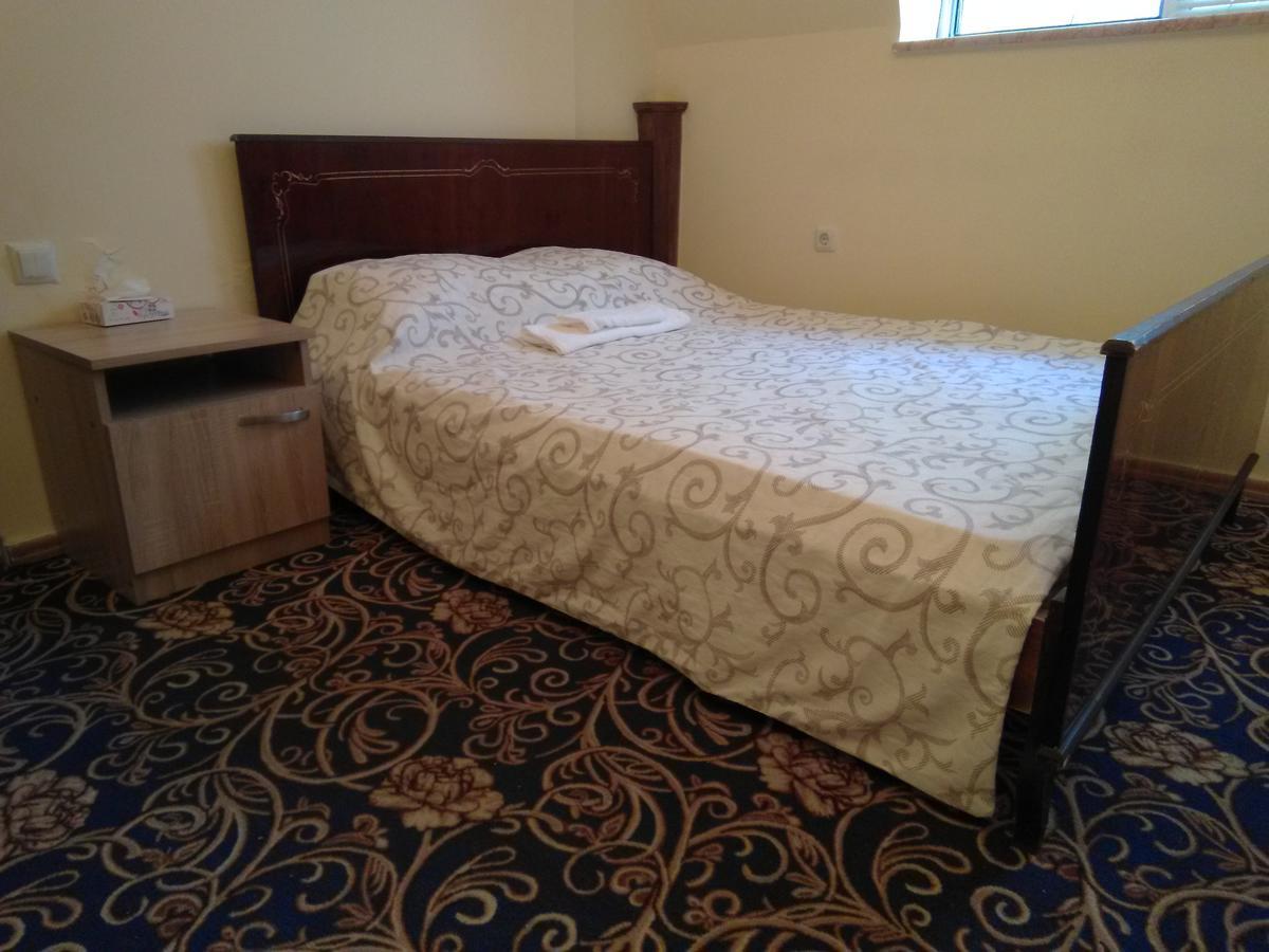 Gem Hostel Jerevan Buitenkant foto
